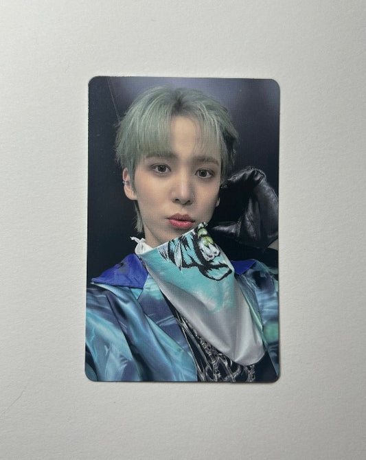Ateez Yunho WORLD EP.FIN WILL platform ver hand heart photocard