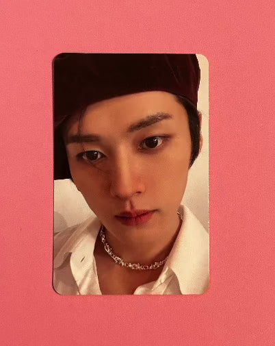 Lee Know 5-STAR Album photocard (Stray Kids)
