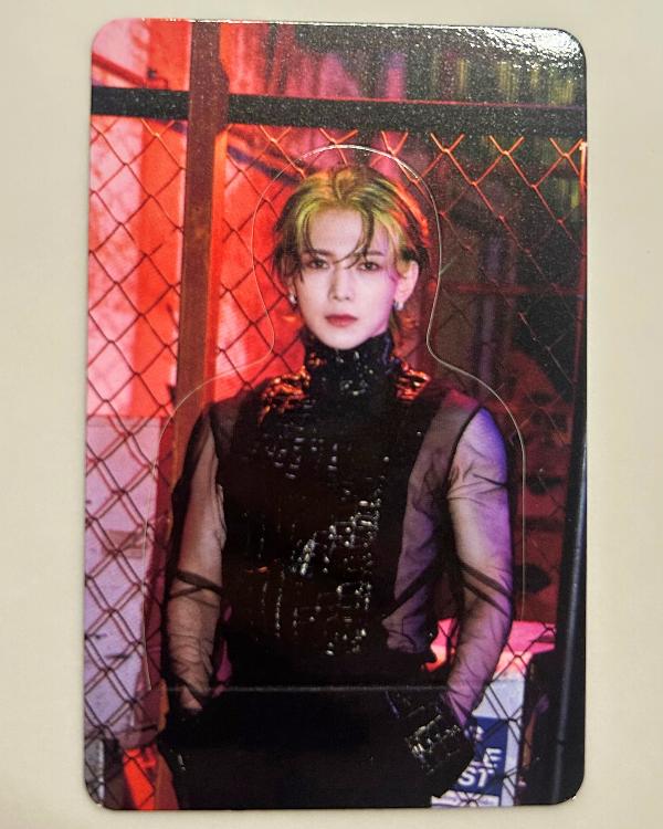 Yeosang Ateez WILL platform ver standee photocard