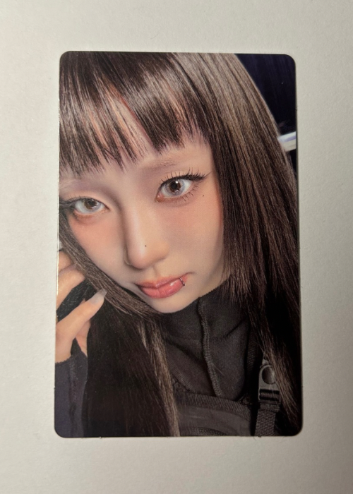Sumin StayC “S” Weverse POB Photocard