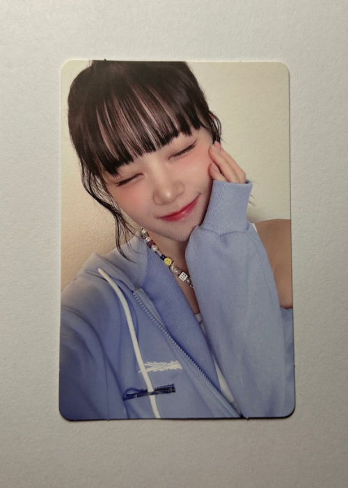 Chaewon LE SSERAFIM Unforgiven Album photocard