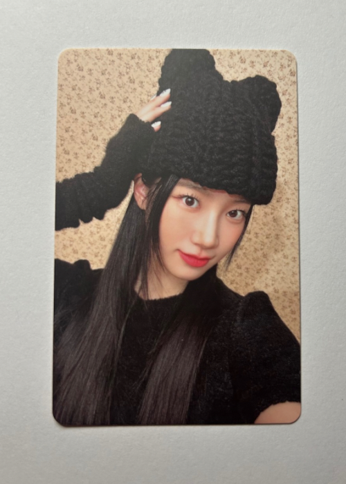 Kazuha LE SSERAFIM Unforgiven Weverse POB Photocard