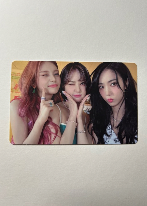 VIVIZ Summer Vibe Unit Photocard