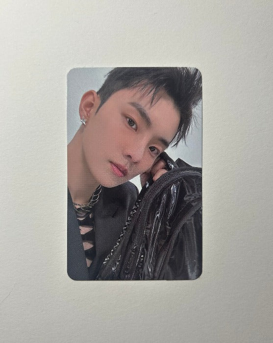 The Boyz Q Phantasy pt 2 Platform Ver selfie photocard