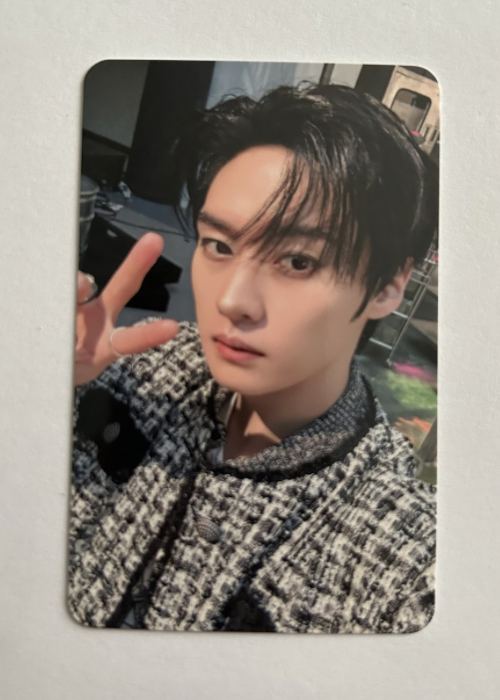 Lee Know Stray Kids DO IT Platform Version Photocard
