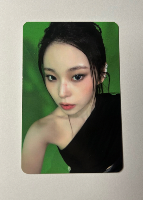 Kyujin NMIXX Fe304: Forward Music Plant POB photocard