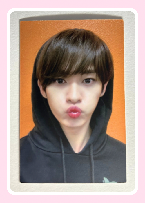 Lee Know Stray Kids Go Live Limited Version Double Sided Photocard